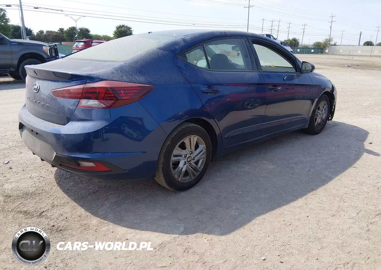 2019 Hyundai Elantra Sel VIN:5NPD84LF1KH435438 - 4