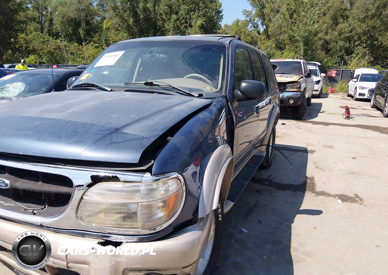 2001 Ford Explorer Eddie Bauer VIN:1FMDU84P31ZA52324 - 17