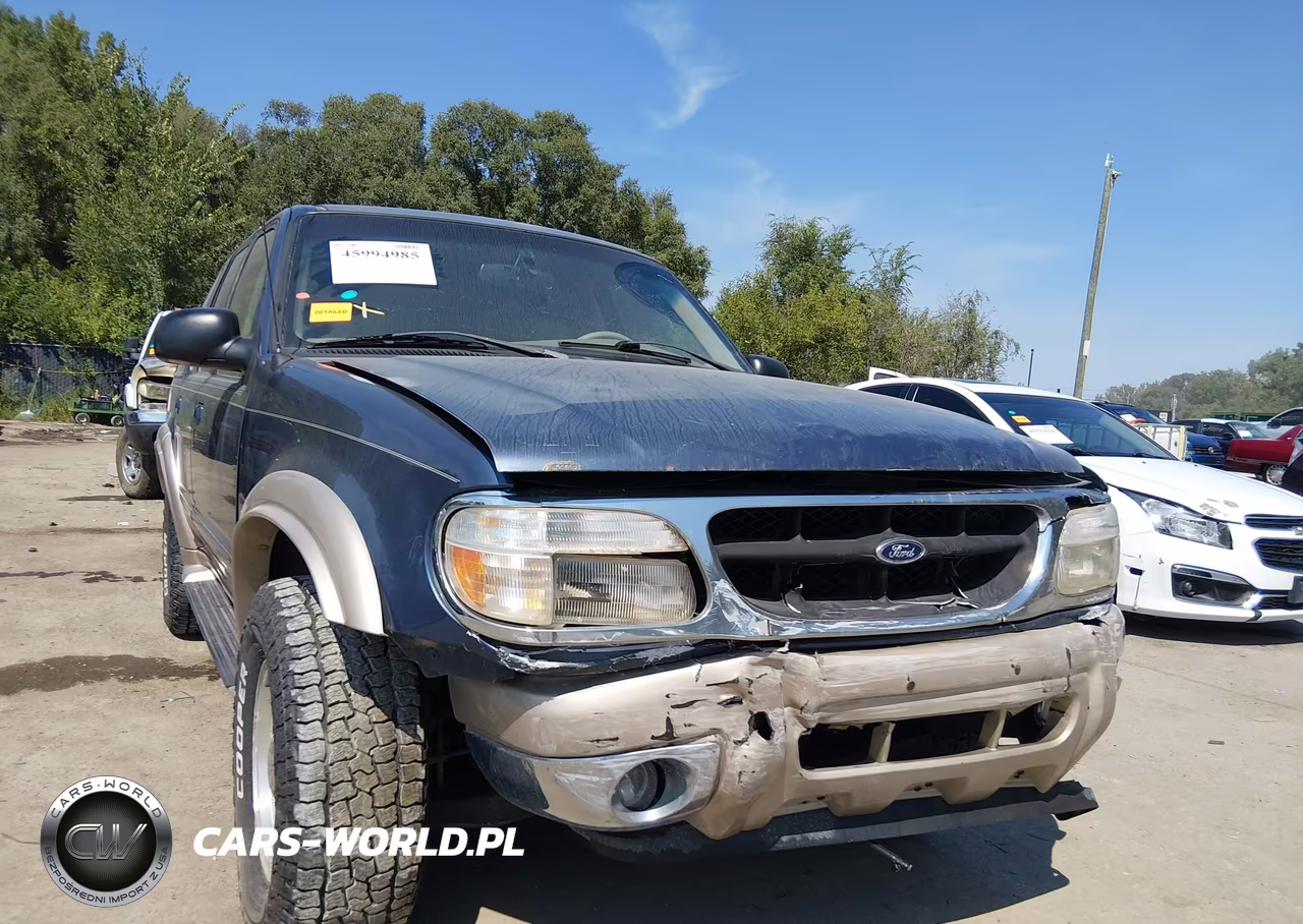 2001 Ford Explorer Eddie Bauer VIN:1FMDU84P31ZA52324 - 6