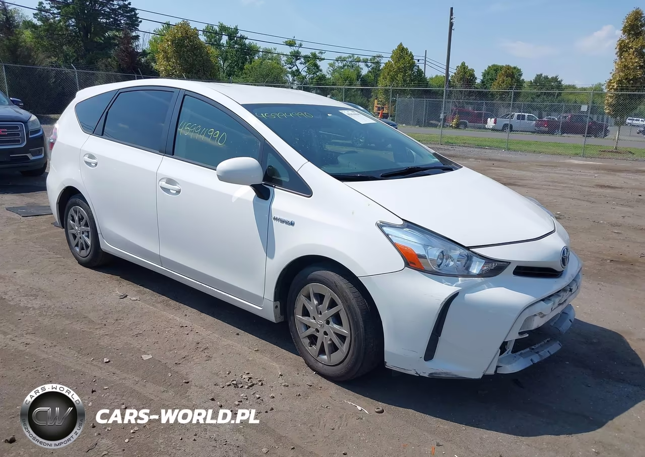 2015 Toyota Prius V Two
