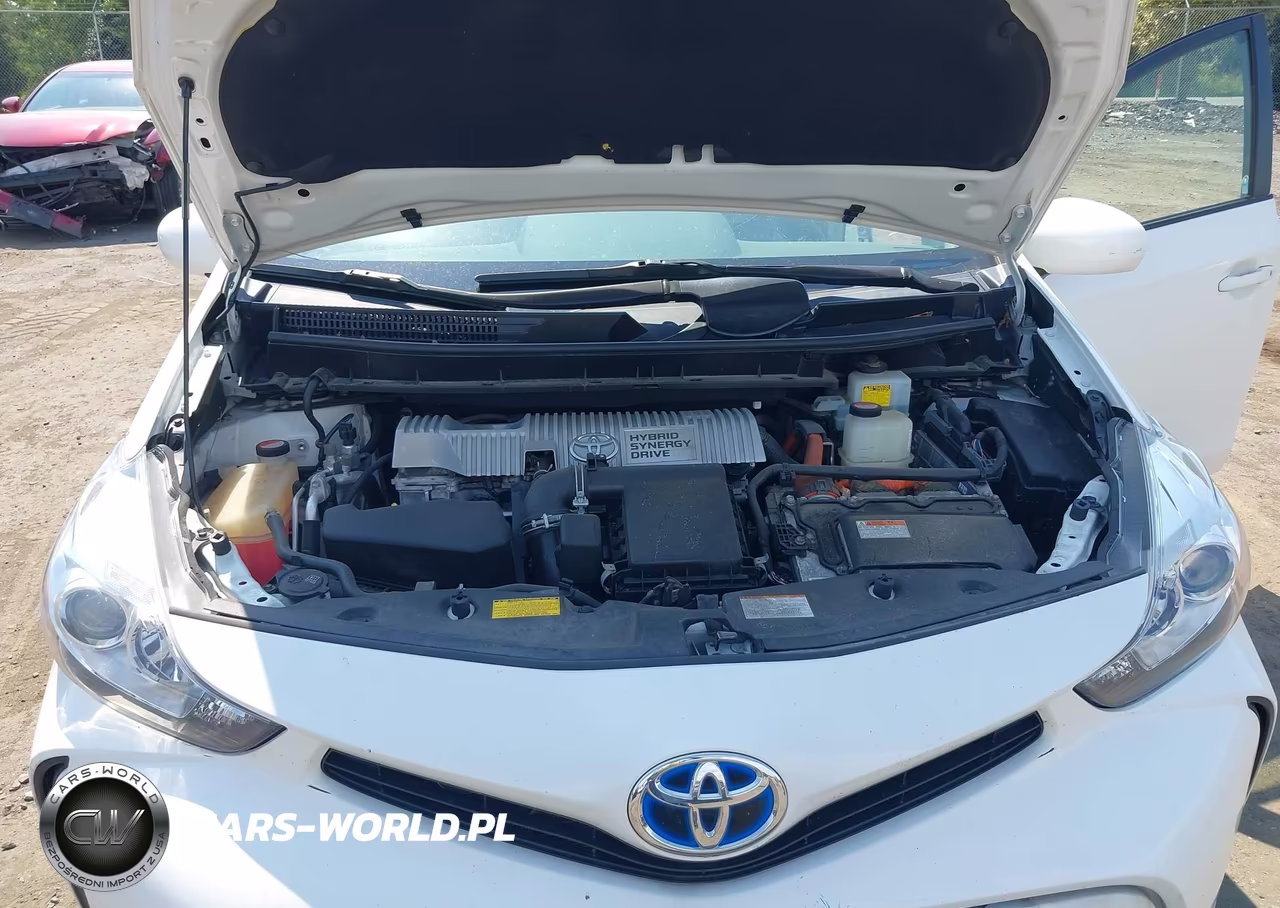 2015 Toyota Prius V Two VIN:JTDZN3EU9FJ029912 - 10