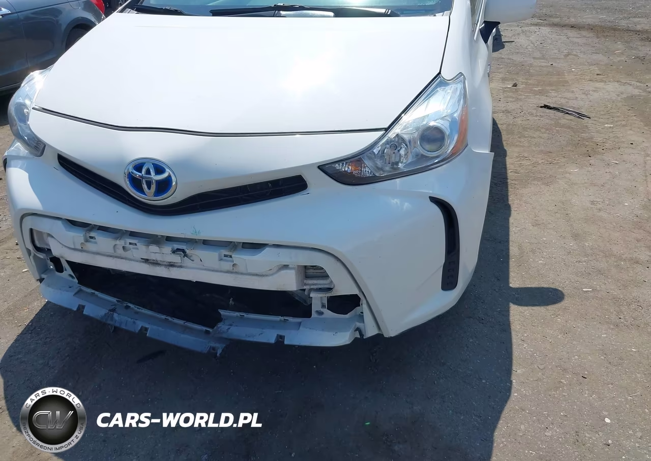 2015 Toyota Prius V Two VIN:JTDZN3EU9FJ029912 - 6