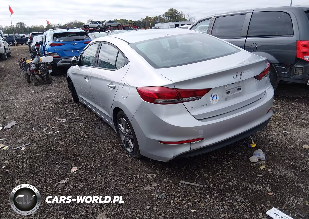 2018 Hyundai Elantra Sel VIN:5NPD84LF4JH309962 - 3