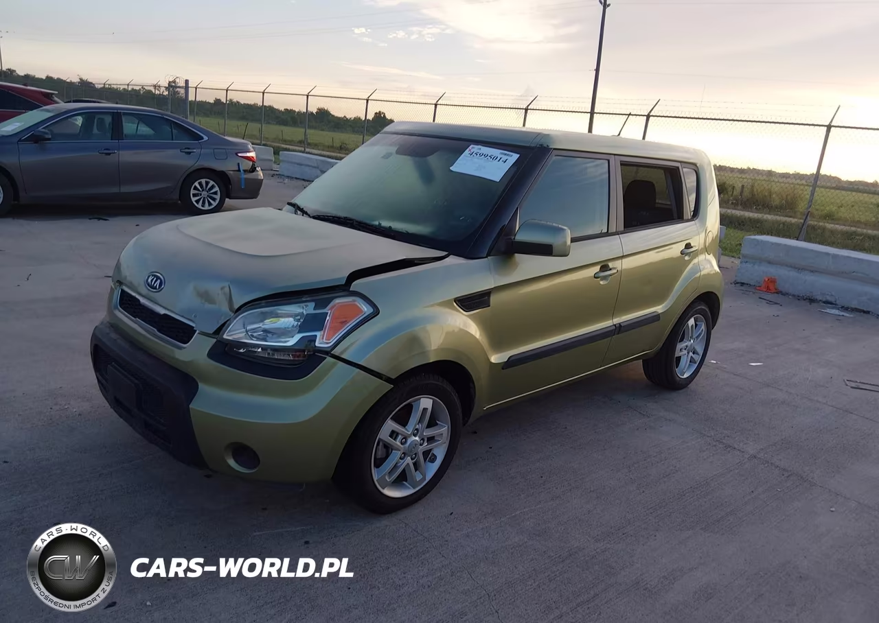 2011 Kia Soul + VIN:KNDJT2A23B7341832 - 2