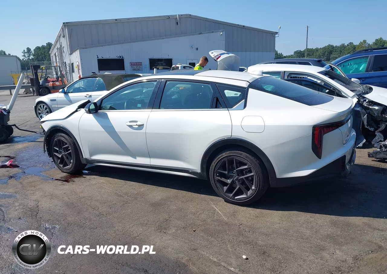 2025 Kia K4 Gt-Line Turbo VIN:3KPFW4DC0SE119441 - 15