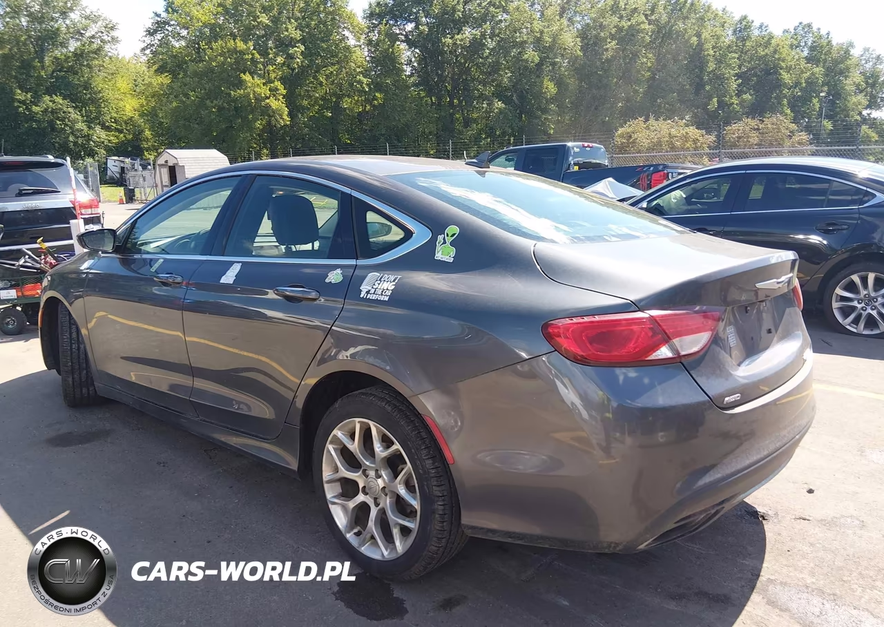 2015 Chrysler 200 C VIN:1C3CCCEG9FN512402 - 3