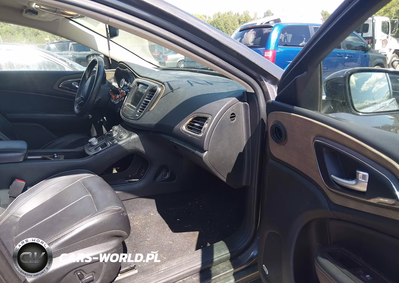 2015 Chrysler 200 C VIN:1C3CCCEG9FN512402 - 5