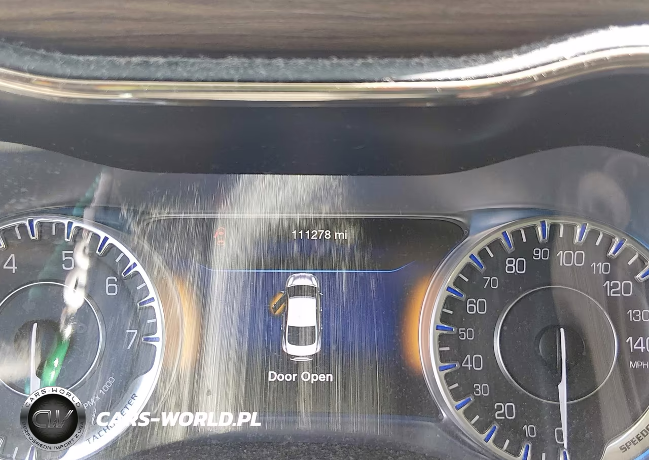 2015 Chrysler 200 C VIN:1C3CCCEG9FN512402 - 7