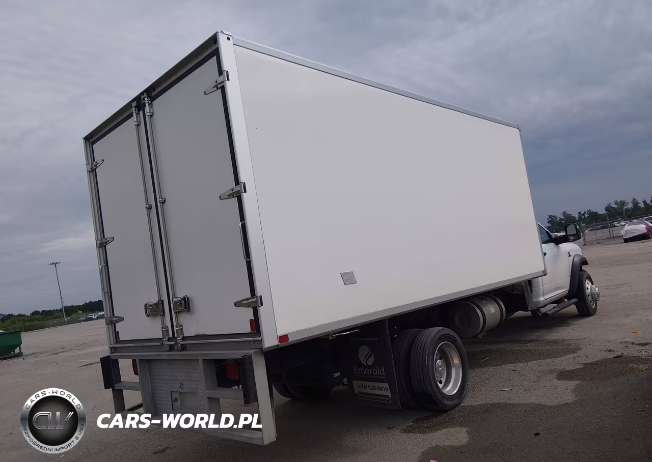 2024 Ram 5500 Chassis Tradesman-Slt VIN:3C7WRMDL3RG229876 - 4