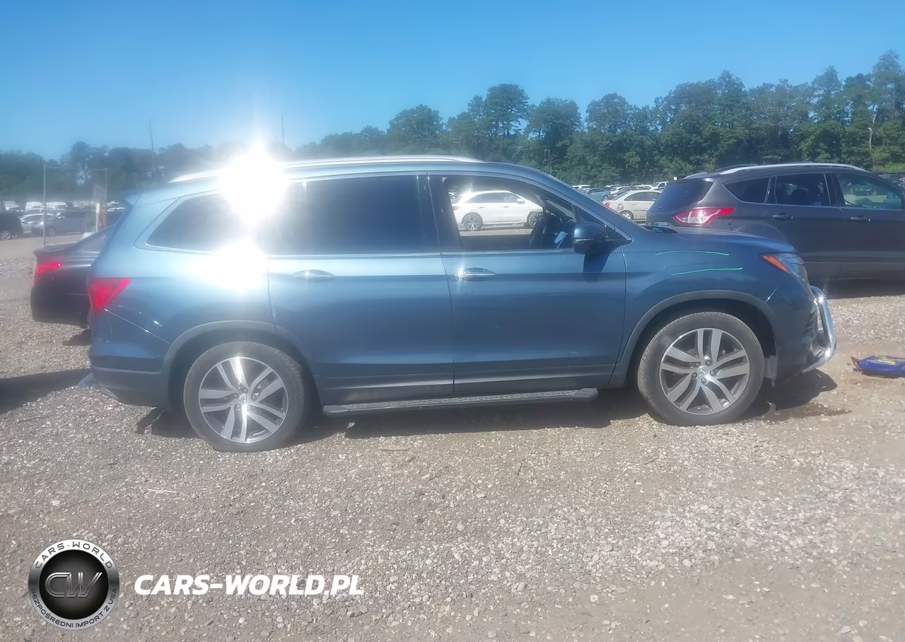 2017 Honda Pilot Elite VIN:5FNYF6H07HB059746 - 13