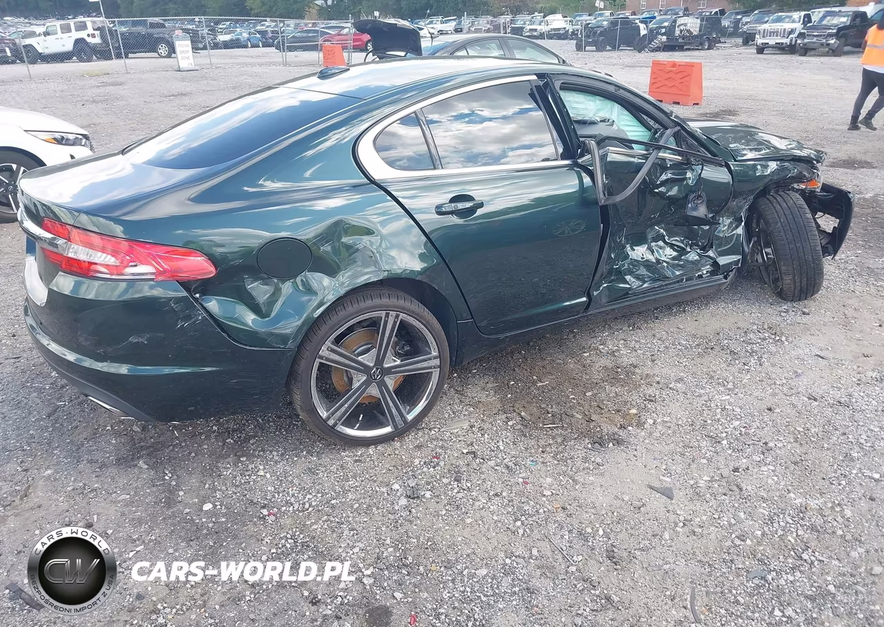 2012 Jaguar Xf VIN:SAJWA0FB0CLS37818 - 4