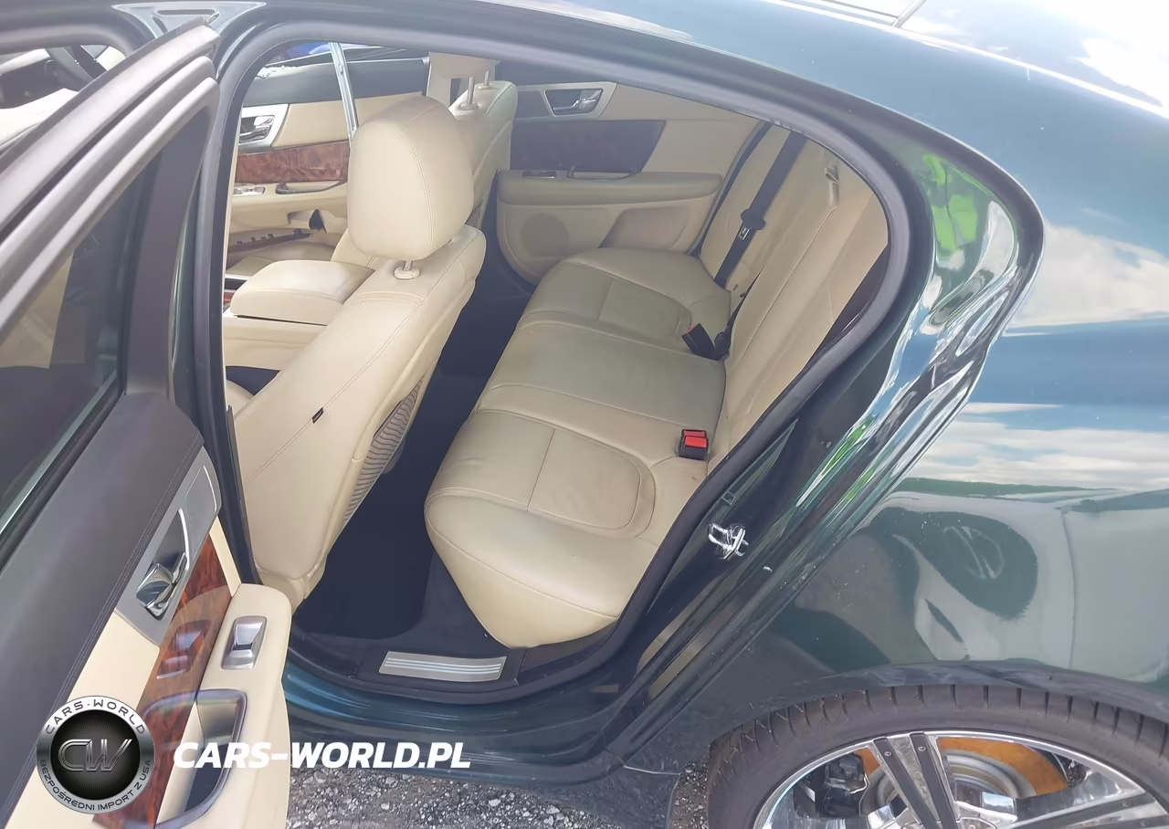 2012 Jaguar Xf VIN:SAJWA0FB0CLS37818 - 8