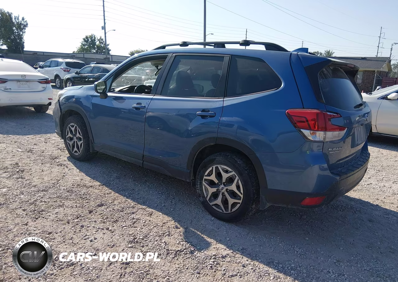 2020 Subaru Forester Premium VIN:JF2SKAJC9LH444096 - 3