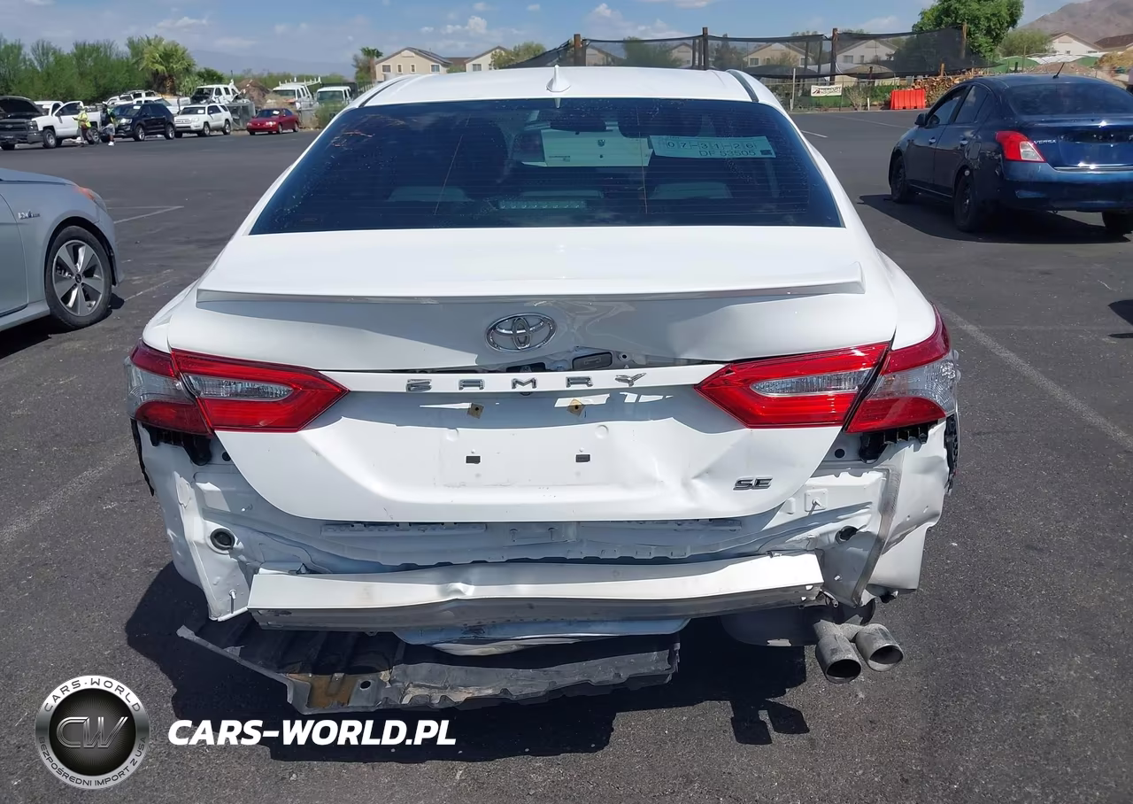 2019 Toyota Camry Se VIN:4T1B11HK2KU203254 - 17
