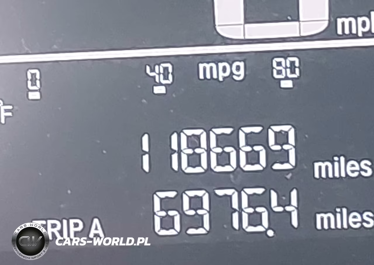 2018 Honda Civic Sport VIN:SHHFK7H41JU408111 - 16