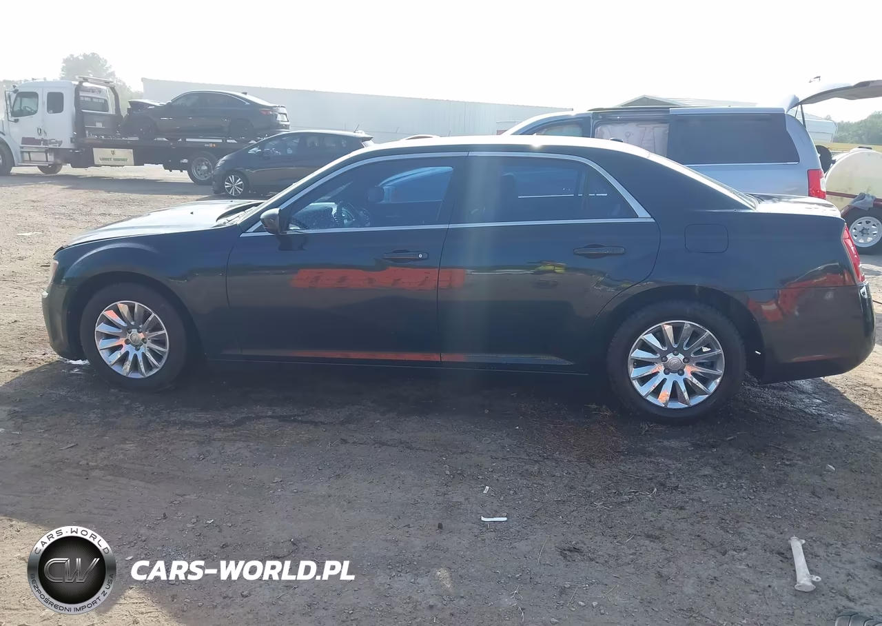 2013 Chrysler 300 Motown VIN:2C3CCAAG0DH509730 - 14