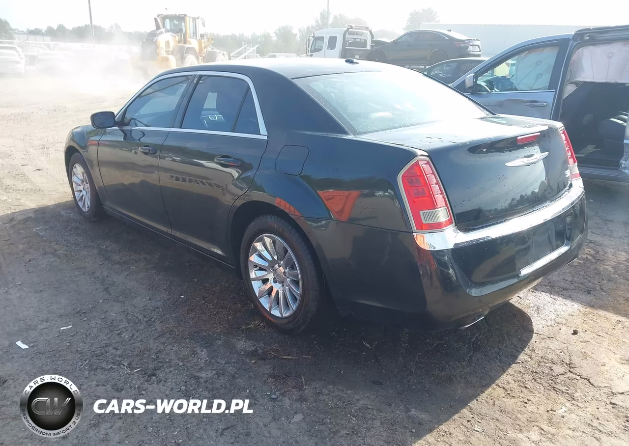 2013 Chrysler 300 Motown VIN:2C3CCAAG0DH509730 - 3