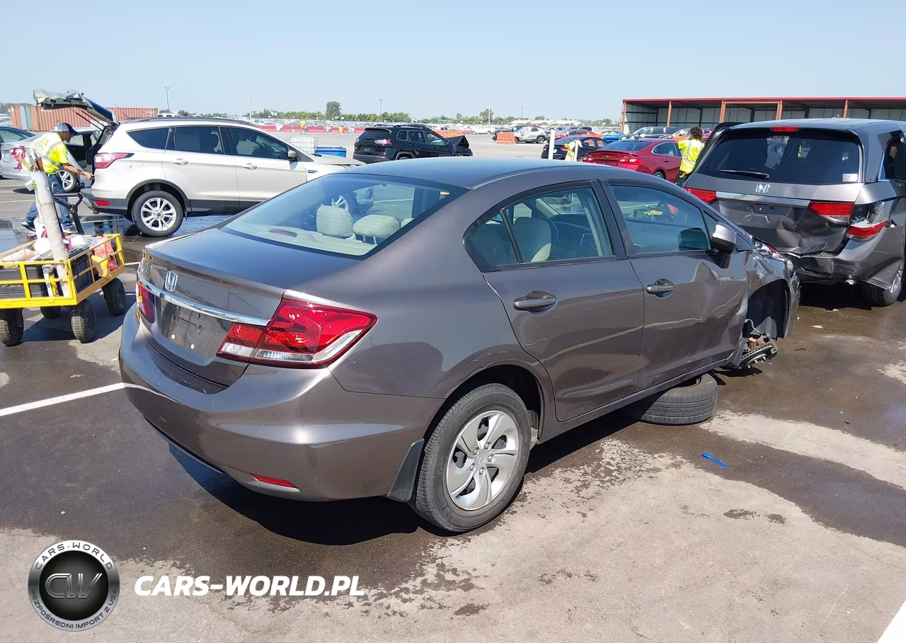 2013 Honda Civic Lx VIN:19XFB2F57DE095320 - 4
