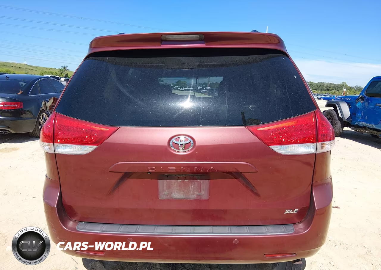 2011 Toyota Sienna Xle V6 VIN:5TDYK3DC0BS055261 - 17