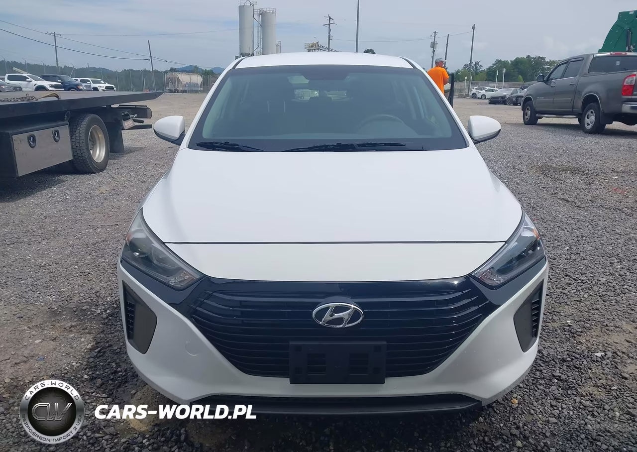 2018 Hyundai Ioniq Hybrid Blue VIN:KMHC65LC7JU076206 - 12