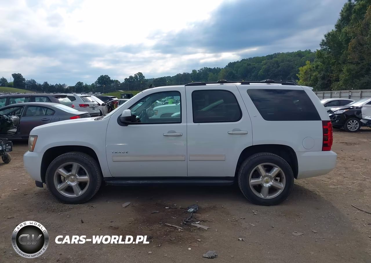 2011 Chevrolet Tahoe Lt VIN:1GNSCBE04BR159985 - 14