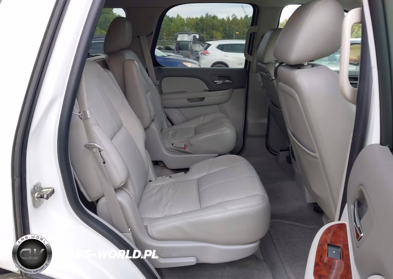 2011 Chevrolet Tahoe Lt VIN:1GNSCBE04BR159985 - 8
