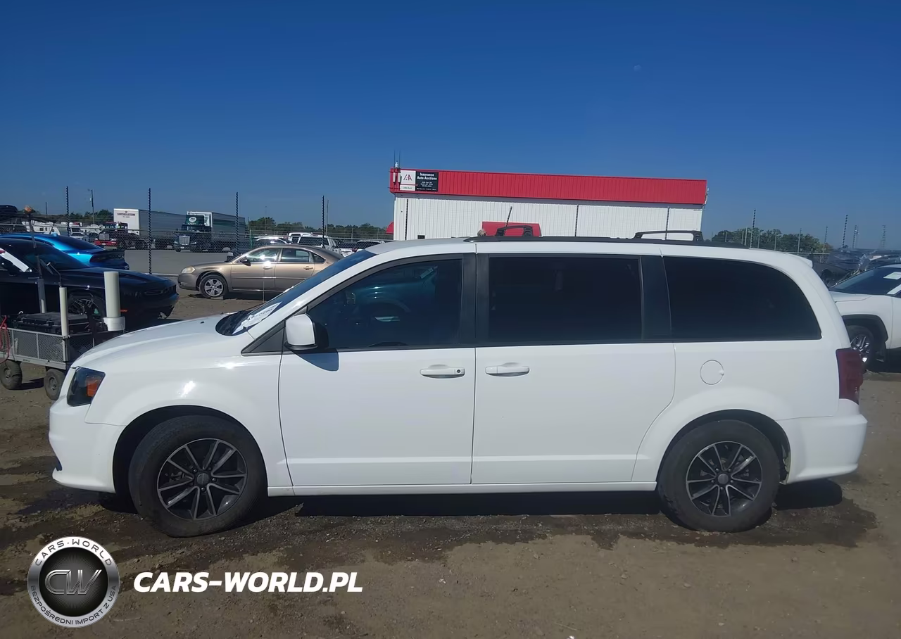 2018 Dodge Grand Caravan Gt VIN:2C4RDGEG6JR336754 - 14