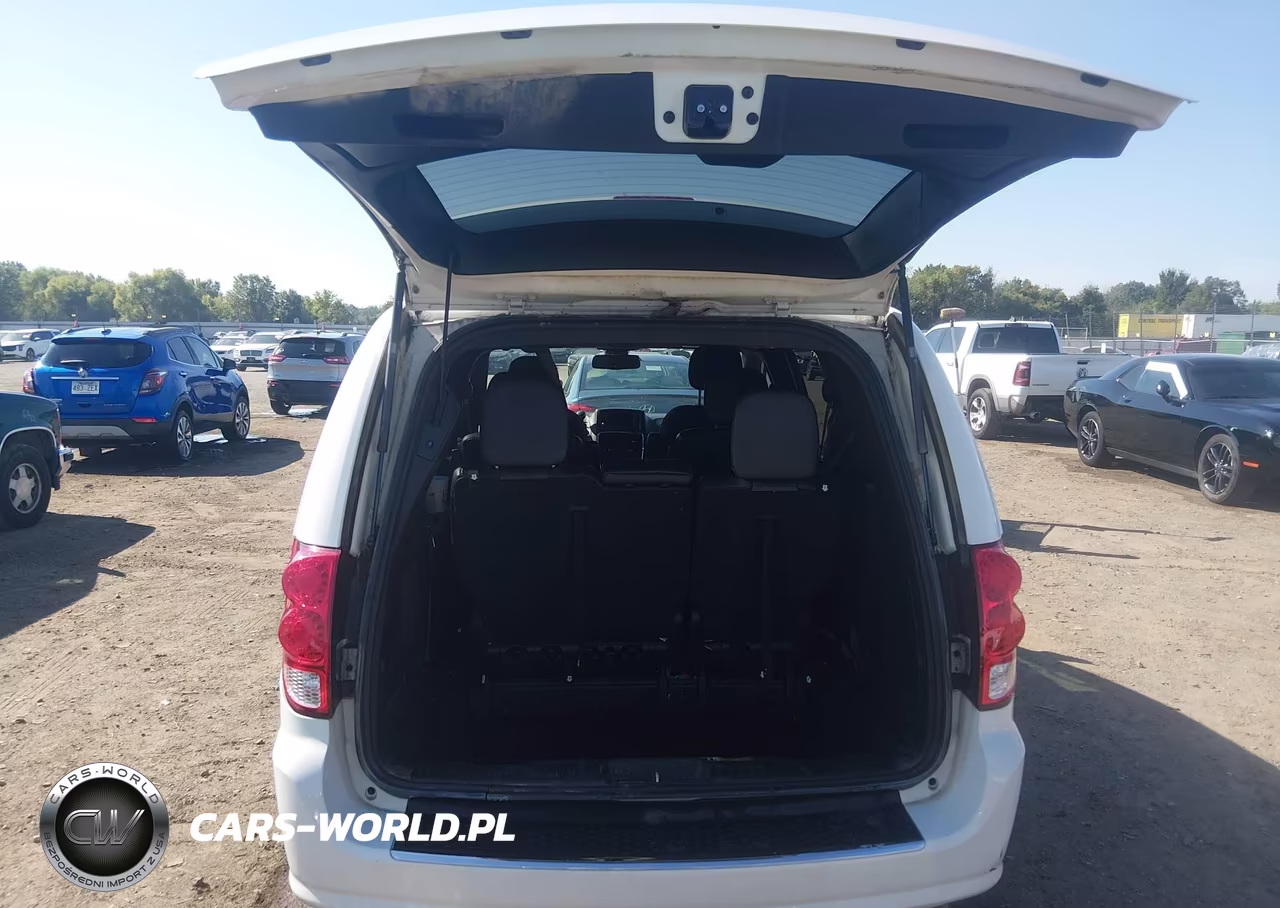 2018 Dodge Grand Caravan Gt VIN:2C4RDGEG6JR336754 - 17