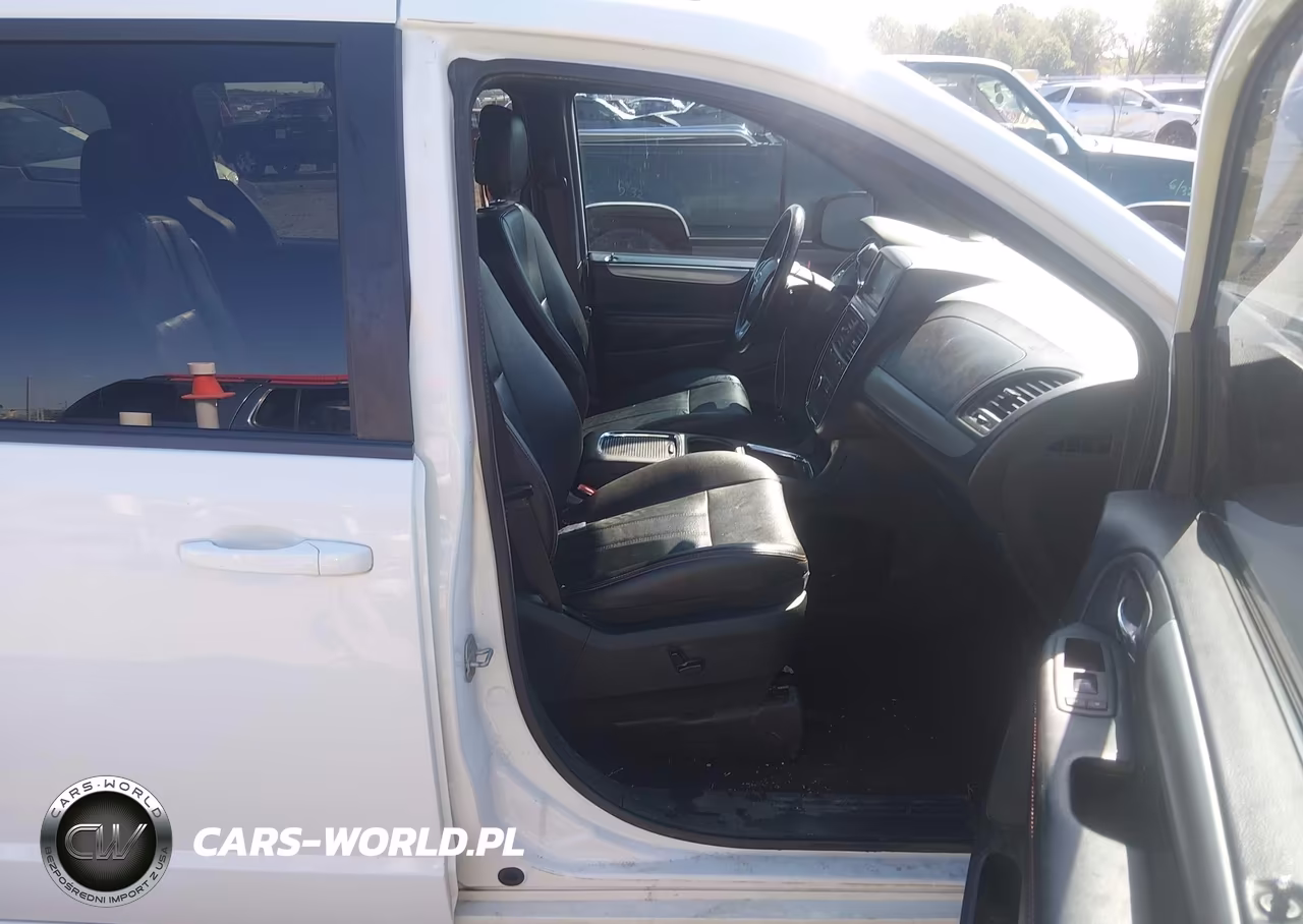 2018 Dodge Grand Caravan Gt VIN:2C4RDGEG6JR336754 - 5