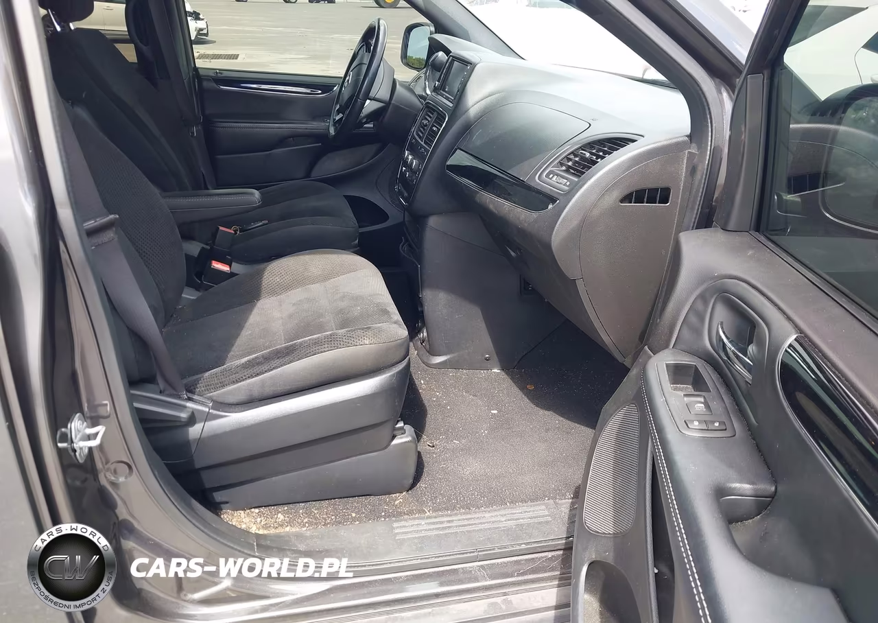 2019 Dodge Grand Caravan Se Plus VIN:2C4RDGBG8KR606301 - 5