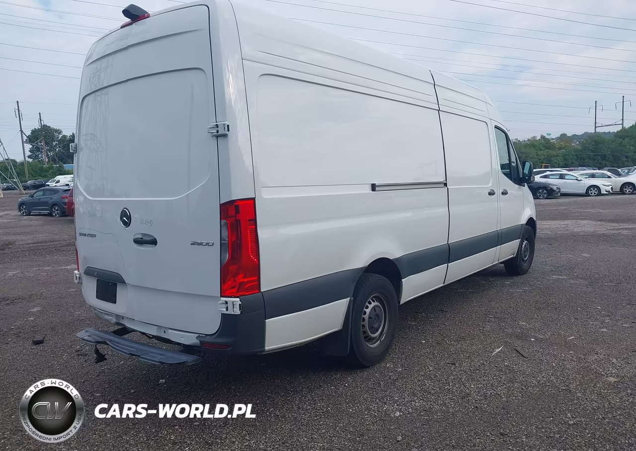 2025 Mercedes-Benz Sprinter 2500 High Roof 4-Cyl Diesel VIN:W1Y4KCHY4ST224361 - 4