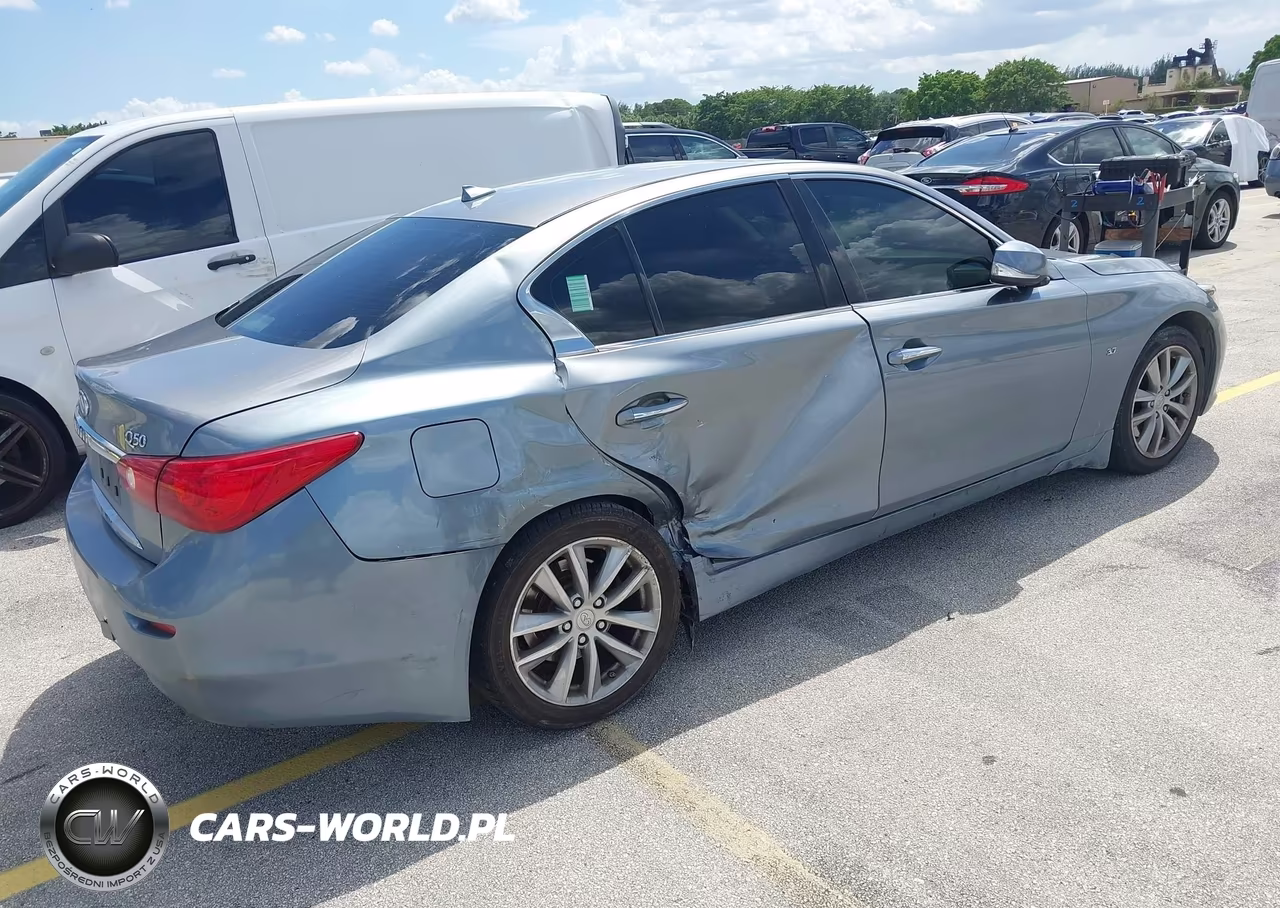 2015 Infiniti Q50 Premium VIN:JN1BV7AP3FM338768 - 4