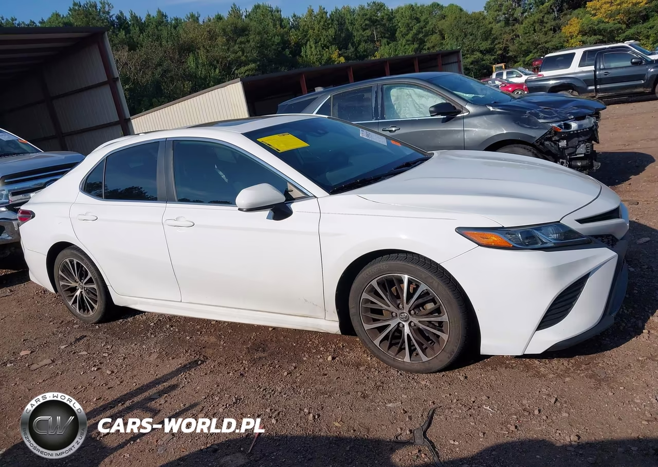 2020 Toyota Camry Se VIN:4T1G11AK9LU875748 - 14