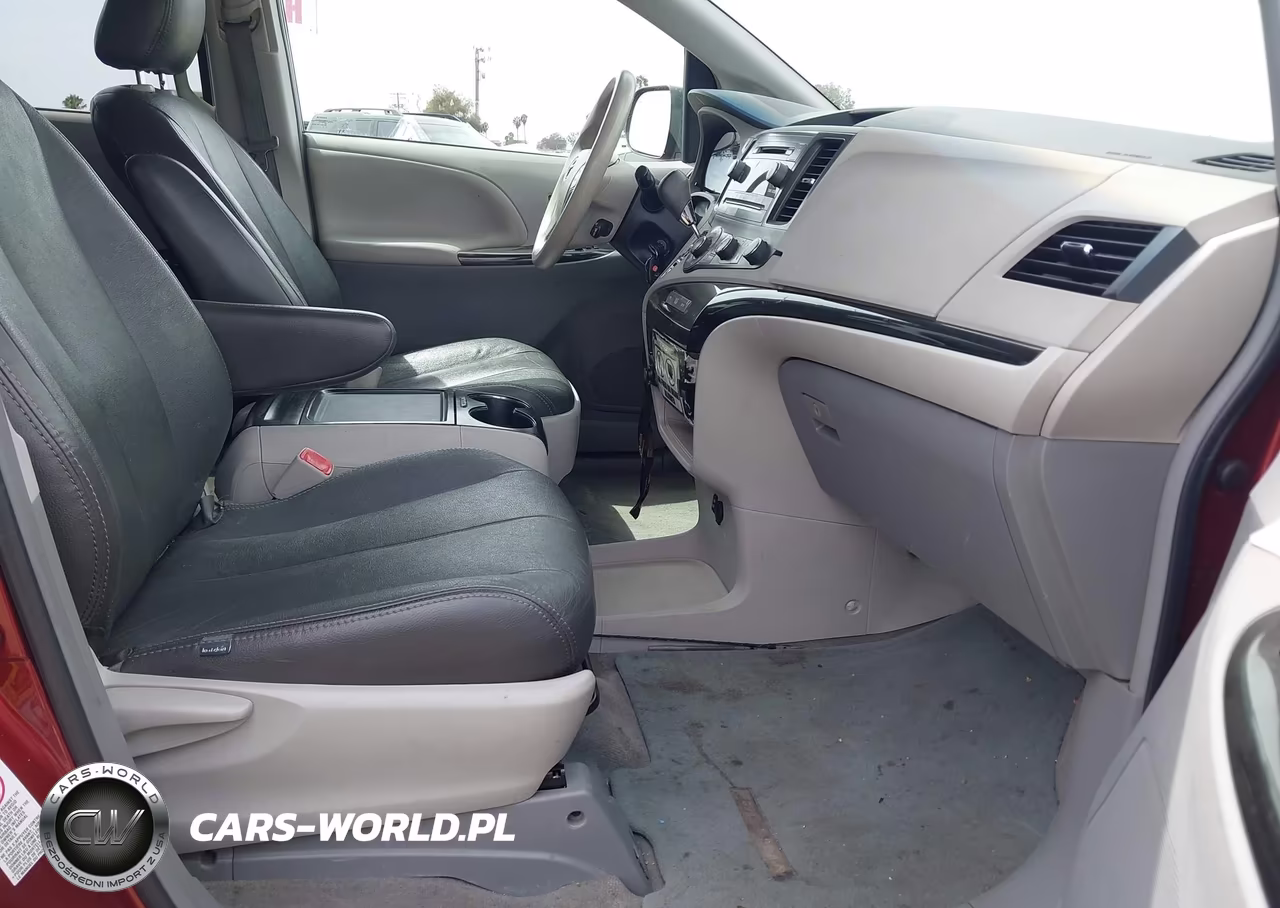 2012 Toyota Sienna Le V6 8 Passenger VIN:5TDKK3DC3CS240542 - 5
