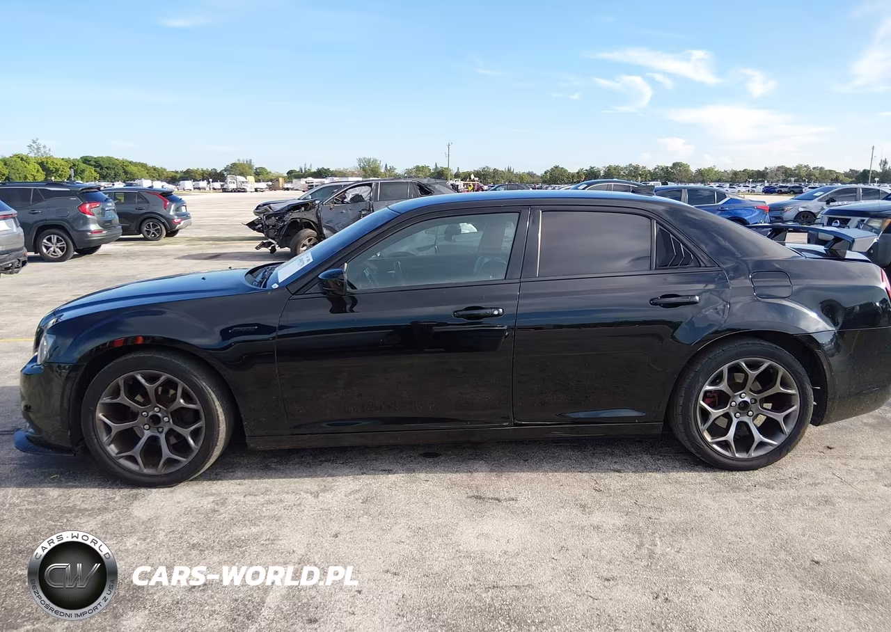 2016 Chrysler 300 300S VIN:2C3CCABG4GH328892 - 14