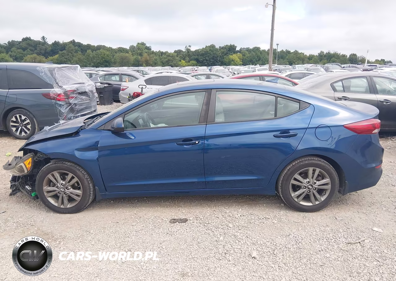 2018 Hyundai Elantra Value Edition VIN:5NPD84LFXJH370992 - 14