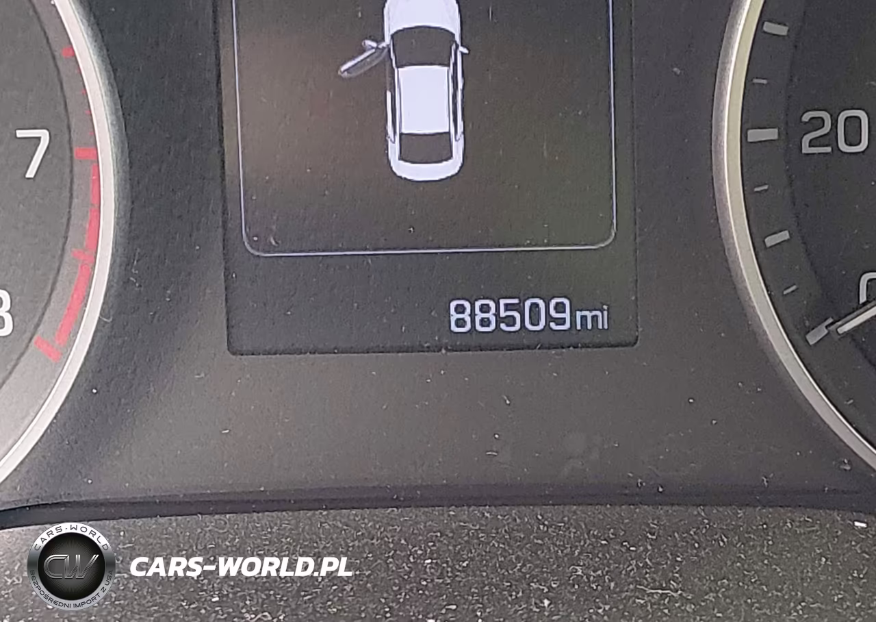 2018 Hyundai Elantra Value Edition VIN:5NPD84LFXJH370992 - 15