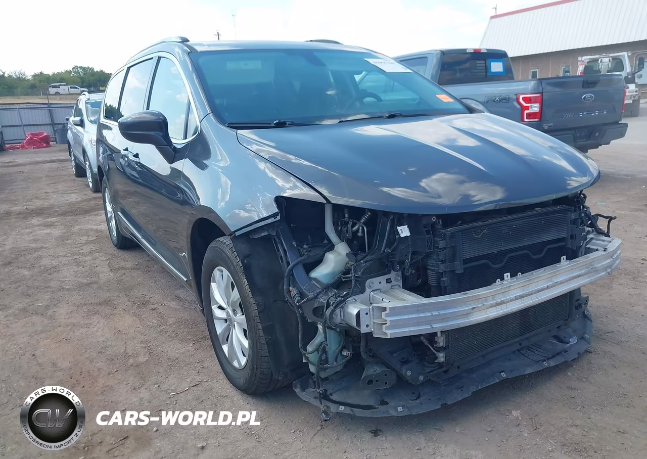 2018 Chrysler Pacifica Touring L