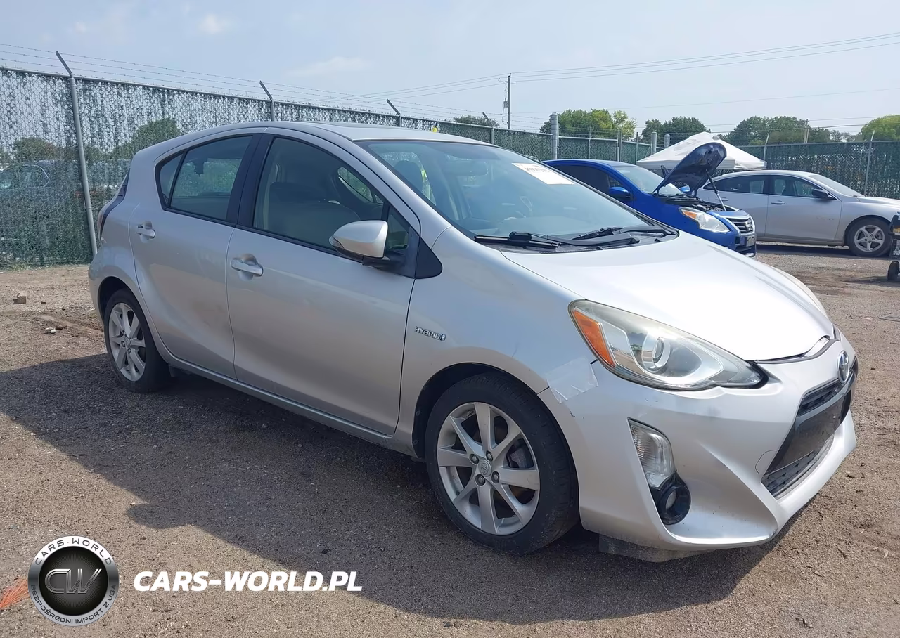 2015 Toyota Prius C Four