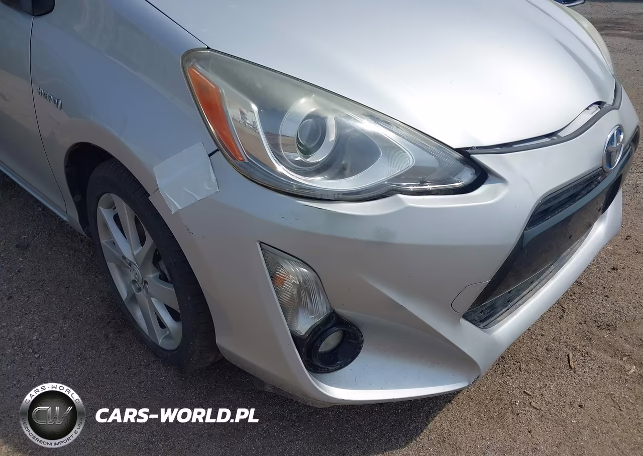2015 Toyota Prius C Four VIN:JTDKDTB38F1108732 - 6