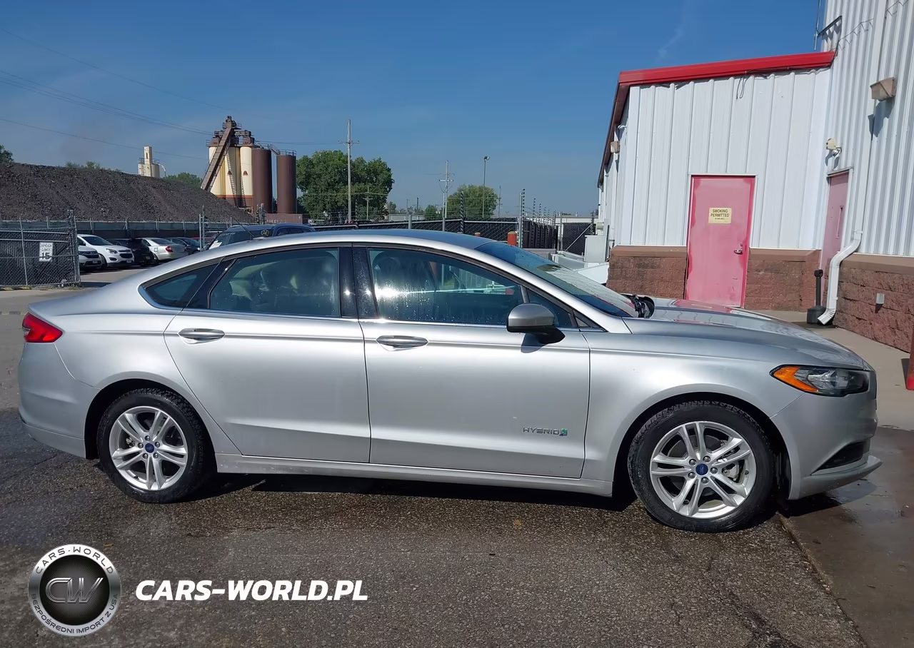 2018 Ford Fusion Hybrid S VIN:3FA6P0UU8JR235806 - 18