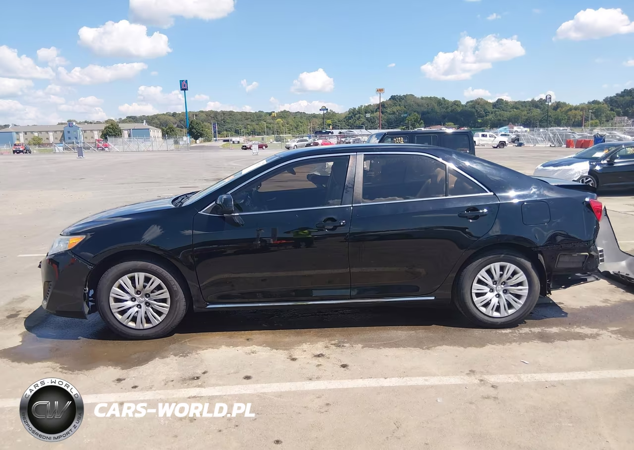 2014 Toyota Camry Le VIN:4T4BF1FK6ER354774 - 15