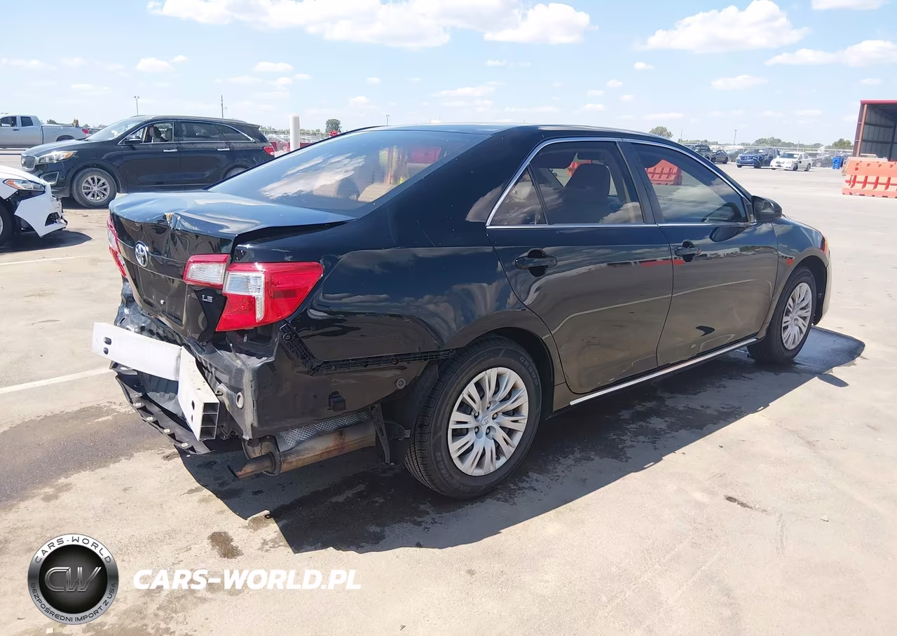 2014 Toyota Camry Le VIN:4T4BF1FK6ER354774 - 4