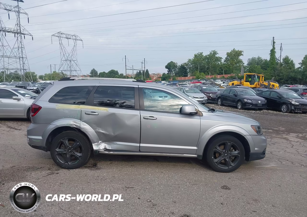 2018 Dodge Journey Crossroad VIN:3C4PDCGG3JT339590 - 13