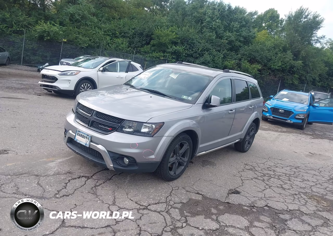 2018 Dodge Journey Crossroad VIN:3C4PDCGG3JT339590 - 2