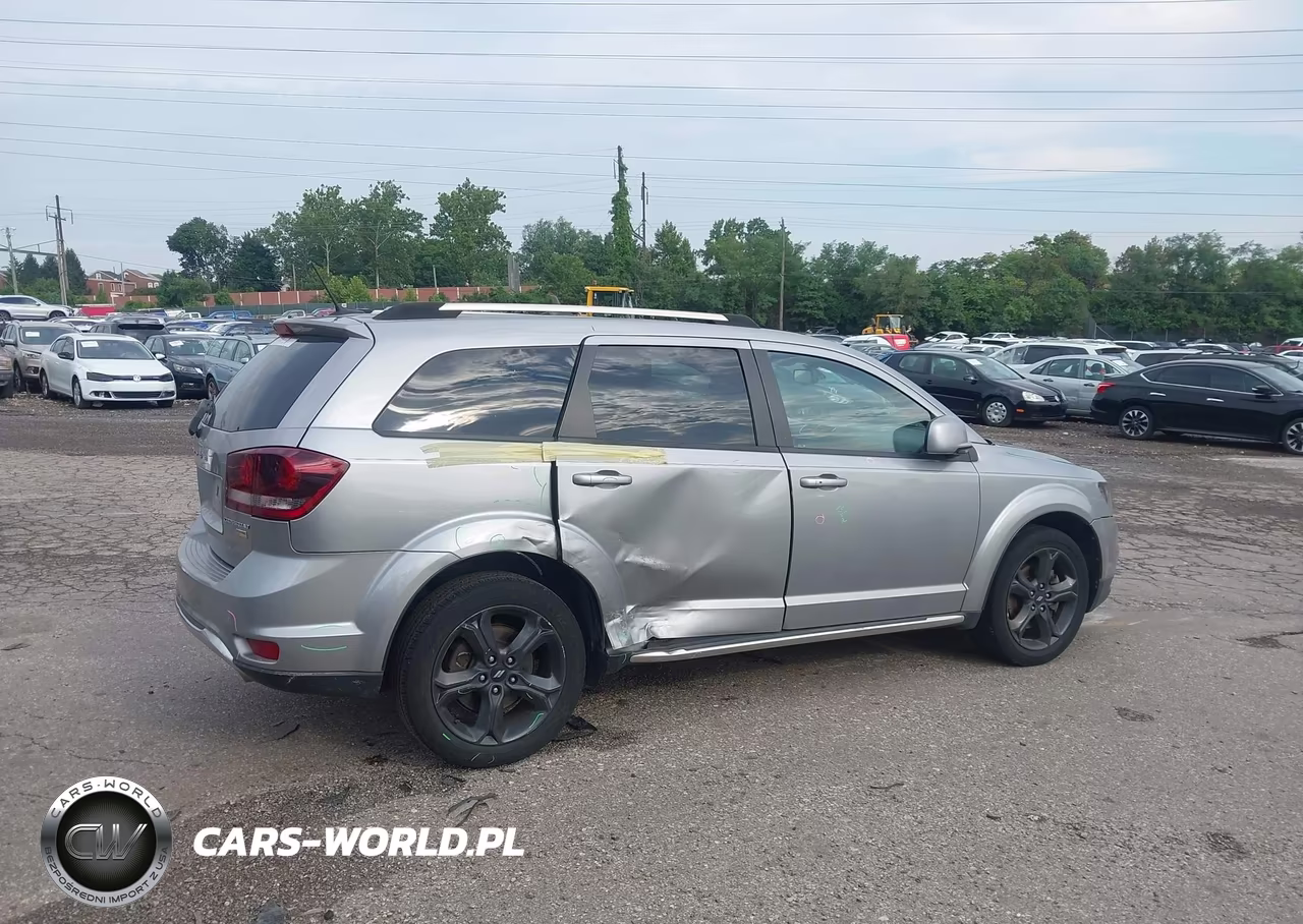 2018 Dodge Journey Crossroad VIN:3C4PDCGG3JT339590 - 6