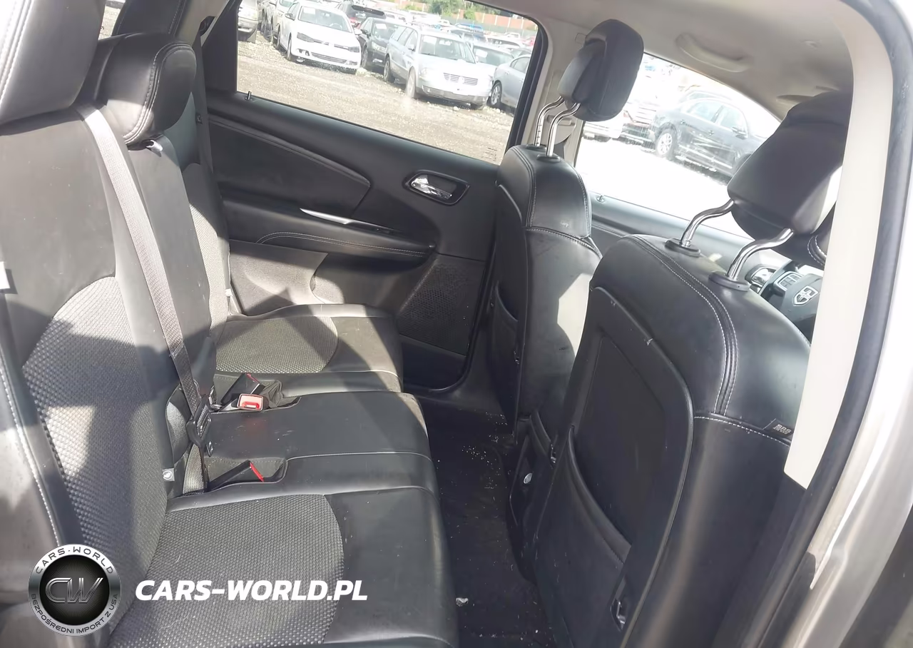 2018 Dodge Journey Crossroad VIN:3C4PDCGG3JT339590 - 8