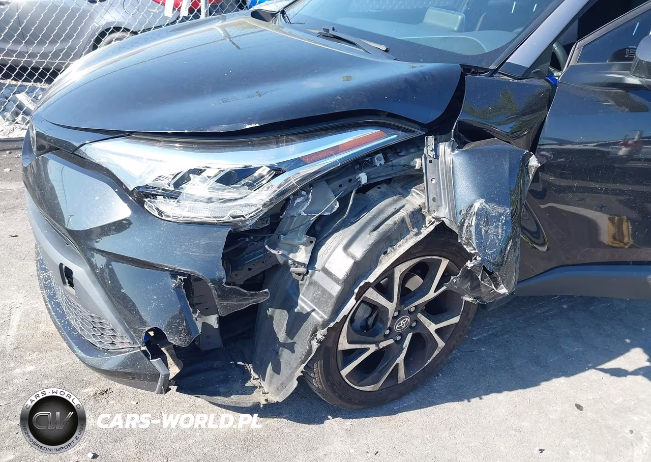 2020 Toyota C-Hr Xle VIN:JTNKHMBX2L1087705 - 6