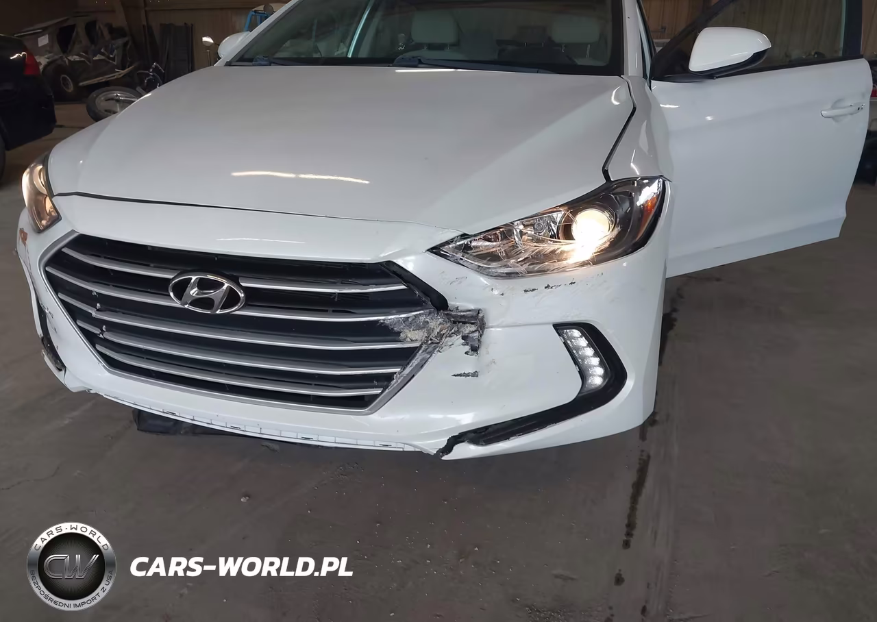 2018 Hyundai Elantra Value Edition VIN:5NPD84LF7JH220869 - 17