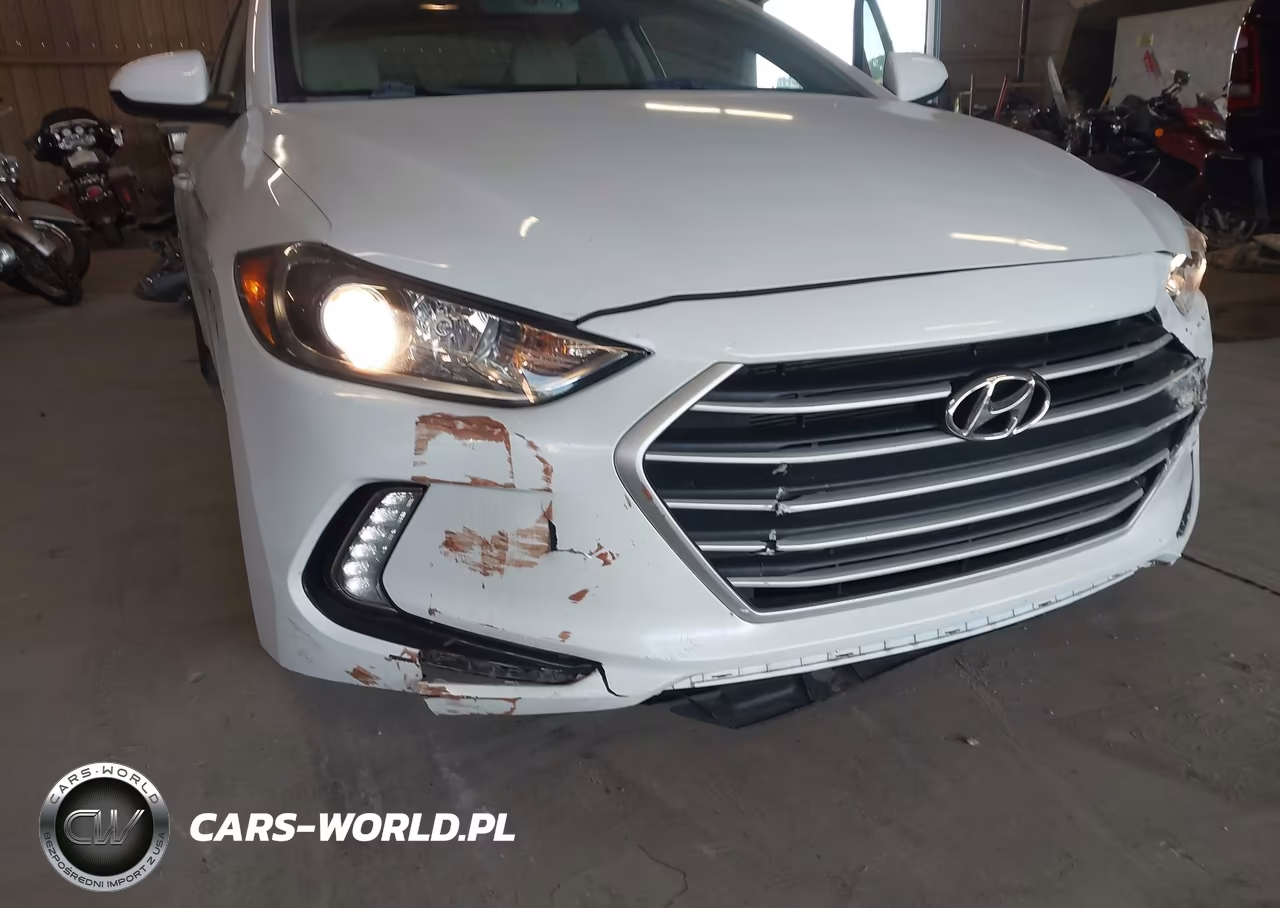 2018 Hyundai Elantra Value Edition VIN:5NPD84LF7JH220869 - 18